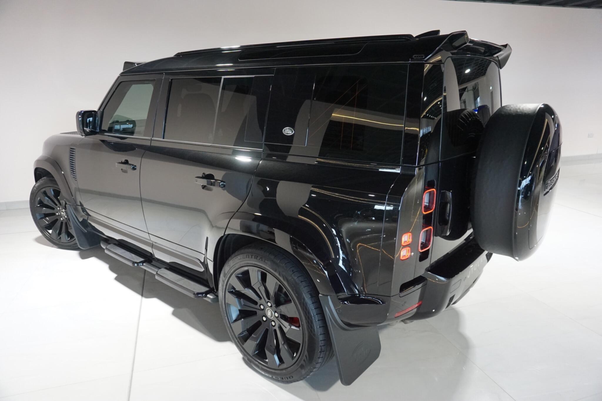 Land Rover Defender 110 3.0 D250 MHEV SE SUV 5dr Diesel Auto 4WD Euro 6 (s/s) (250 ps)